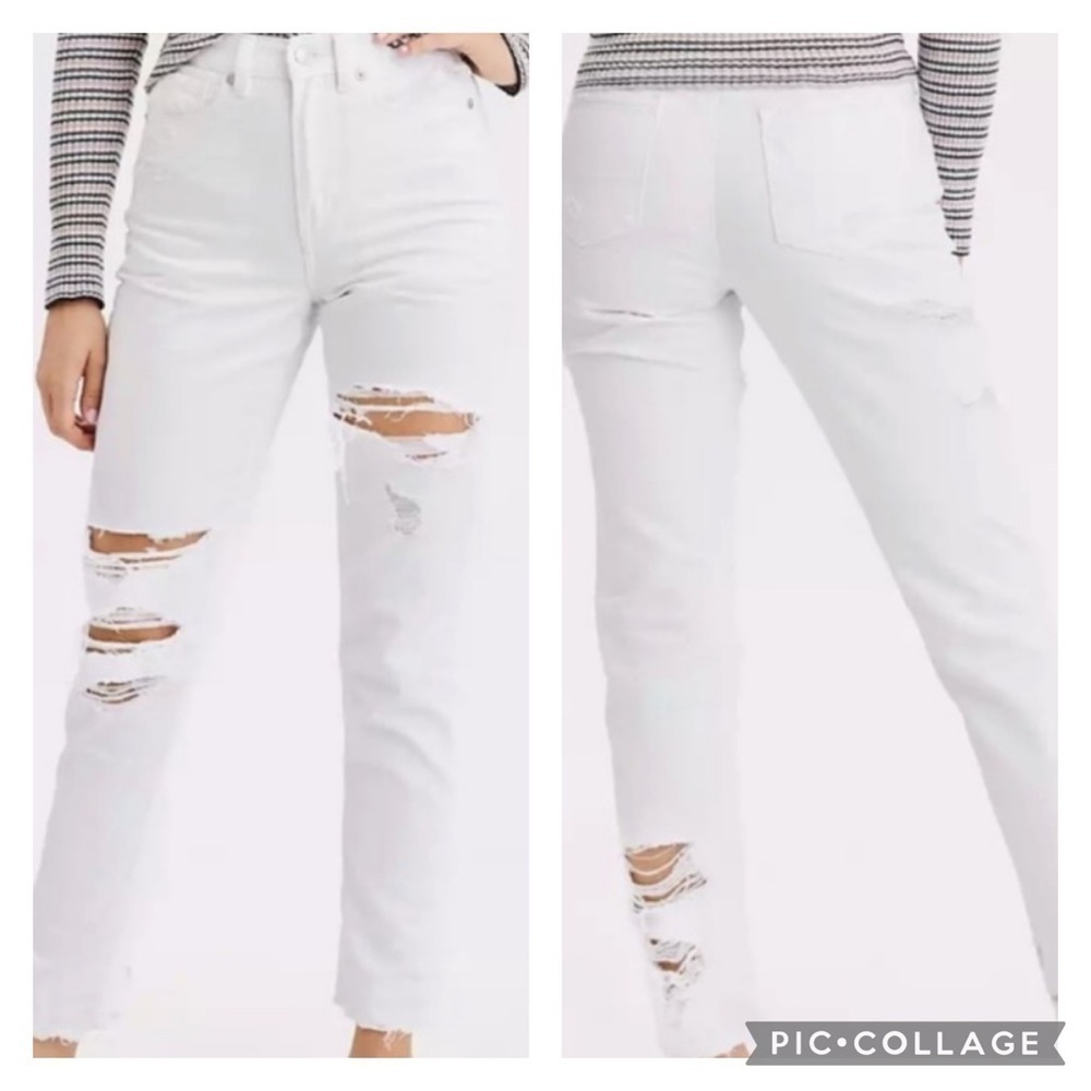NWT - AMERICAN EAGLE / "Mom Jean White Out Destroy" High Rise Jeans Size 6 reg